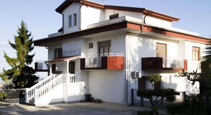 A Casa Di Gio' Bed and Breakfast Atri Buitenkant foto